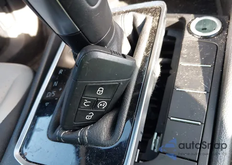 2021 Volkswagen Jetta 1.4T R-Line/1.4T S/1.4T Se from USA, damaged, VIN 3VWC57BU1MM071361